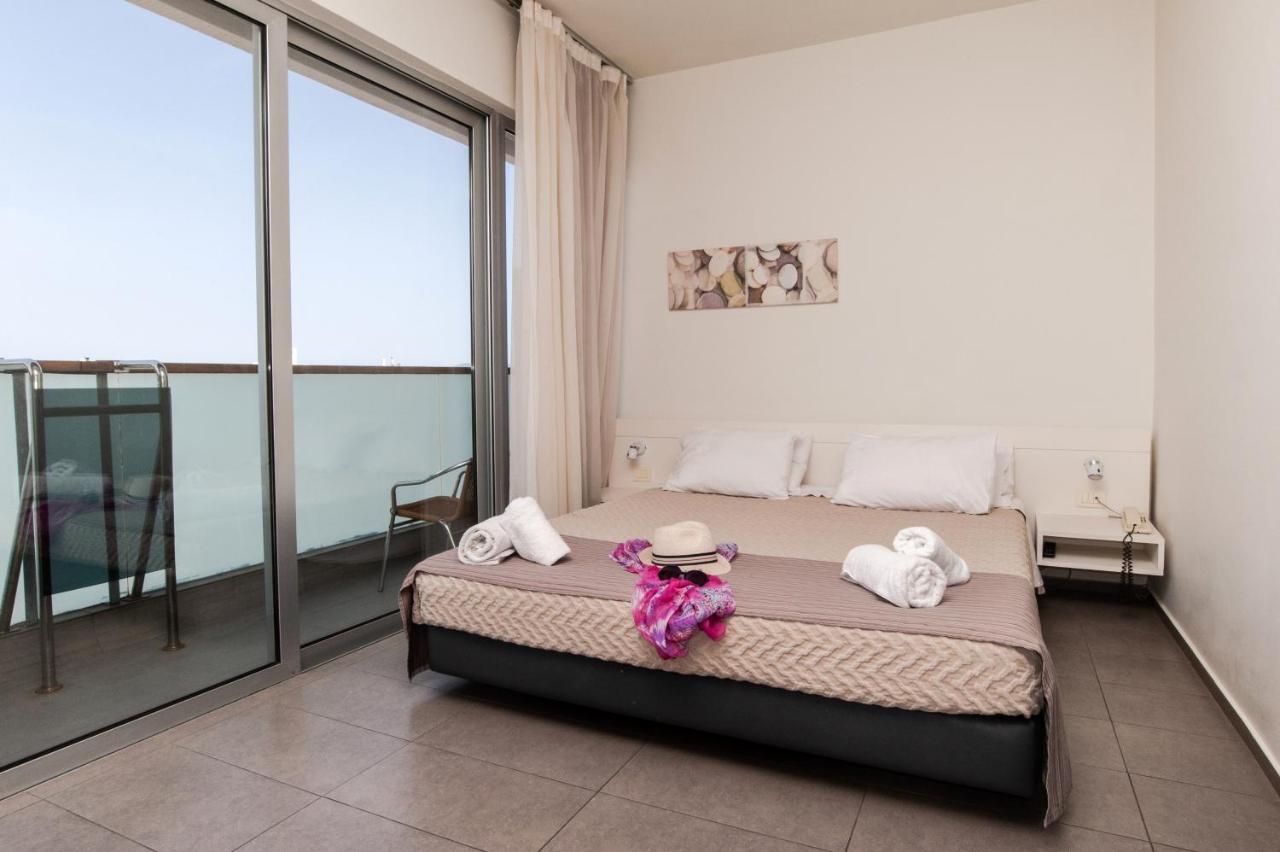 Atlantis Boutique Hotel 4*